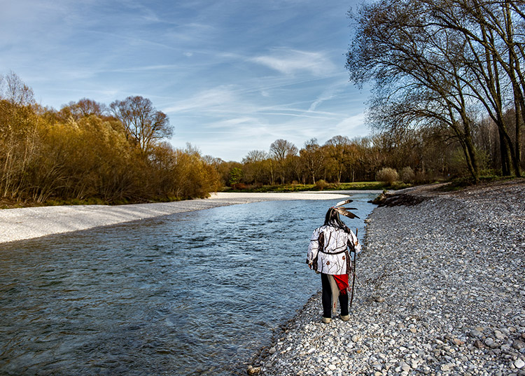 Rückzugsorte Fotografie mit Isarindianer Willy Michl an der Isar